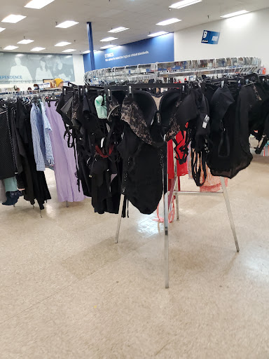 Thrift Store «Goodwill Industries Store & Donation Center», reviews and photos, 720 Hoosick Rd, Troy, NY 12180, USA