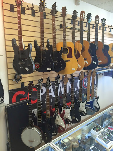 Pawn Shop «GC Pawn #6 - Gold N Connection», reviews and photos, 1472 N State Road-7, Lauderhill, FL 33313, USA