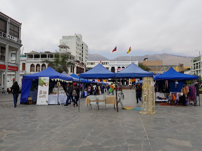 Opiniones de Estacionamiento Plaza Prat en Iquique - Aparcamiento