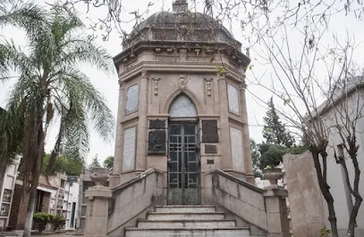 Cementerio Municipal 'Fray Mamerto Esquiú'