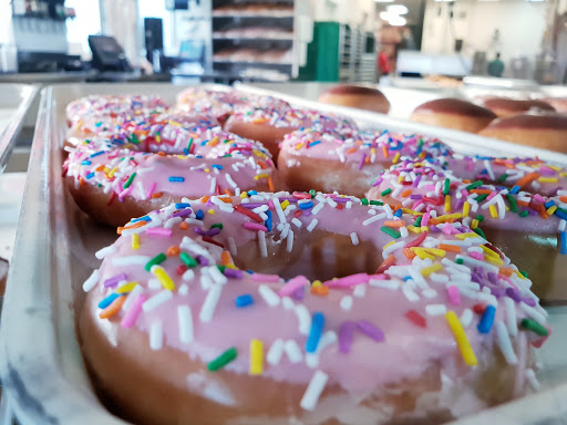 Bakery «Krispy Kreme Doughnuts», reviews and photos, 3605 Ira E Woods Ave, Grapevine, TX 76051, USA