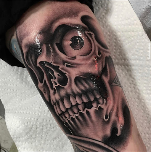 Tattoo Shop «3rd Street Tattoo», reviews and photos, 331 Pacific Coast Hwy, Hermosa Beach, CA 90254, USA