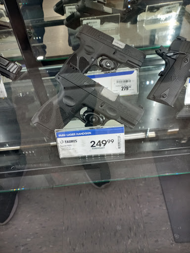 Sporting Goods Store «Academy Sports + Outdoors», reviews and photos, 193 Stonebrook Pl, Jackson, TN 38305, USA