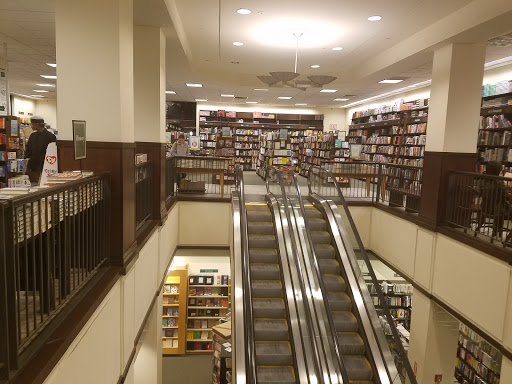 Book Store «Barnes & Noble», reviews and photos, 106 Court St, Brooklyn, NY 11201, USA