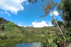 Laguna del Monteclaro image