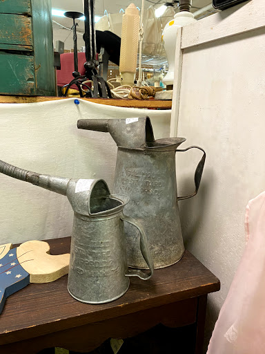 Home Goods Store «Olde Factory», reviews and photos, 139 S Hanover St, Hummelstown, PA 17036, USA