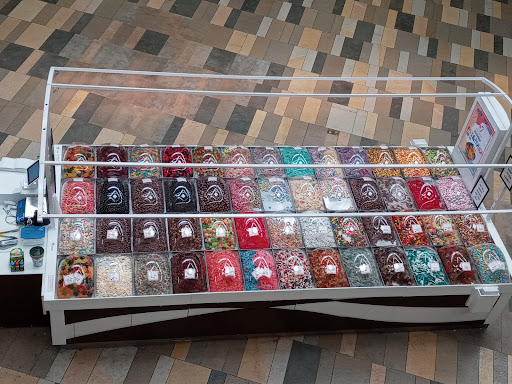 Department Store «Saks Fifth Avenue», reviews and photos, 26100 Cedar Rd, Beachwood, OH 44122, USA