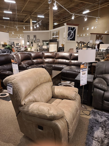 Furniture Store «Ashley HomeStore», reviews and photos, 925 Paterson Plank Rd, Secaucus, NJ 07094, USA