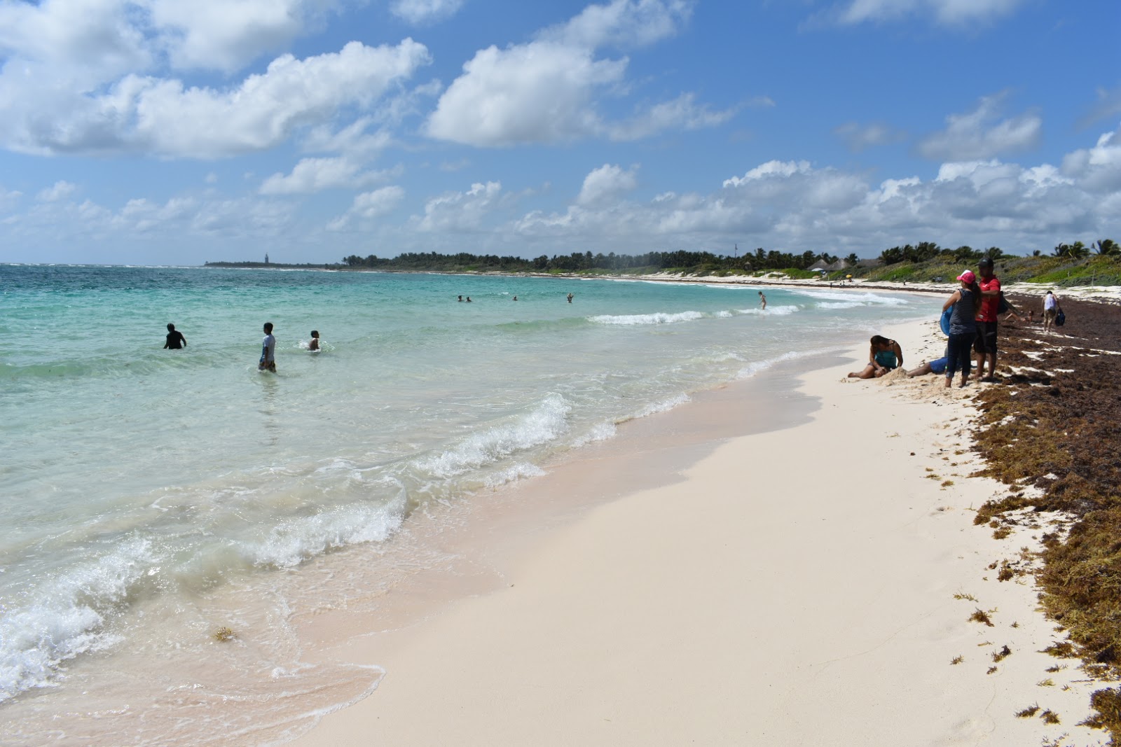 Foto von Tortuga Sanctuary mit langer gerader strand