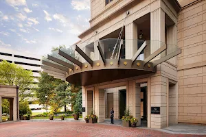 Waldorf Astoria Atlanta Buckhead image