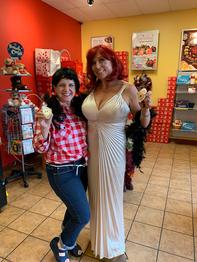 Gift Shop «Edible Arrangements», reviews and photos, 5 Regent Park Blvd Unit 101, Asheville, NC 28806, USA