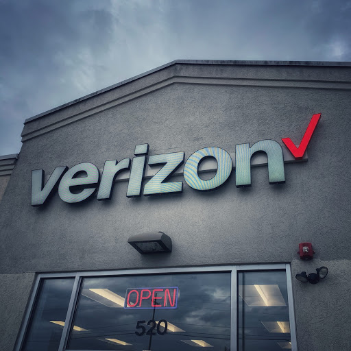 Cell Phone Store «GoWireless Verizon Authorized Retailer», reviews and photos, 520 Oxford Valley Rd, Langhorne, PA 19047, USA