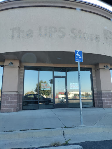Shipping and Mailing Service «The UPS Store», reviews and photos, 733 N King S #400, Layton, UT 84041, USA