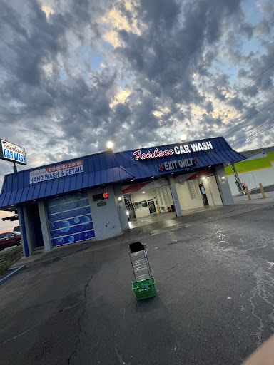 Fairlane Hand Wash & Detail en Dearborn