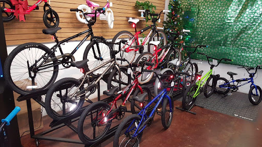 Bicycle Store «Landis Cyclery», reviews and photos, 712 W Indian School Rd, Phoenix, AZ 85013, USA
