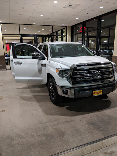 Toyota Dealer «Toyota of Puyallup», reviews and photos, 1400 River Rd, Puyallup, WA 98371, USA