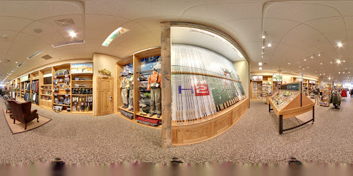 Clothing Store «Orvis», reviews and photos, 934 Old Country Rd, Garden City, NY 11530, USA