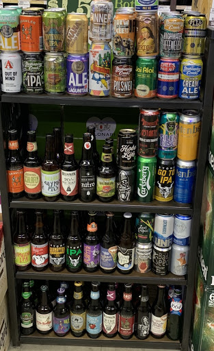 Liquor Store «Wine Warehouse Liquor Store», reviews and photos, 2013 Bergenline Ave, Union City, NJ 07087, USA