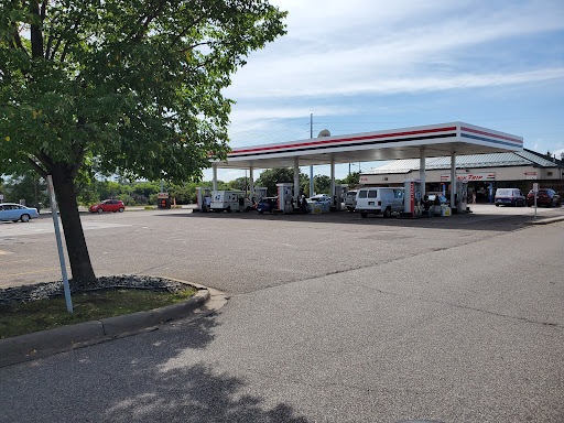 Convenience Store «Kwik Trip #411», reviews and photos, 1605 Annapolis Ln N, Minneapolis, MN 55441, USA