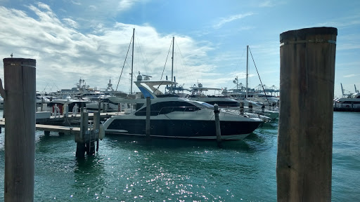 Shopping Mall «Fifth and Alton», reviews and photos, 1100 6th St, Miami Beach, FL 33139, USA