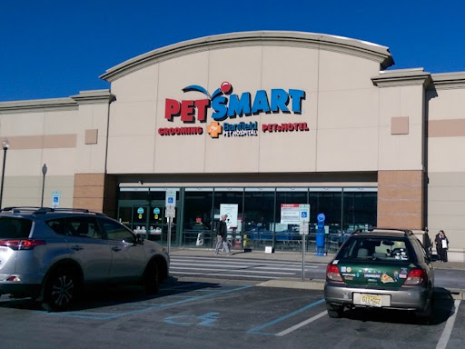 Pet Supply Store «PetSmart», reviews and photos, 400 Mill Creek Dr, Secaucus, NJ 07094, USA