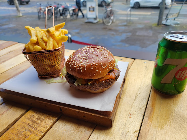Flipping Burgerz Ltd - Oxford