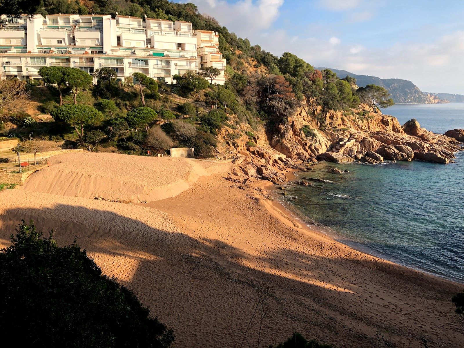 Foto van Cala Salionc met kleine baai