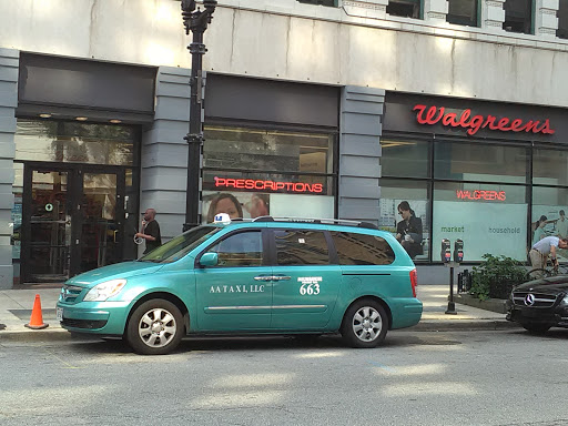 Shopping Mall «The Shops of Grand Avenue», reviews and photos, 275 W Wisconsin Ave, Milwaukee, WI 53203, USA