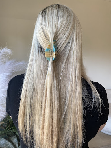 Hair Salon «Halo Hair Salon», reviews and photos, 195 E Gobbi St, Ukiah, CA 95482, USA