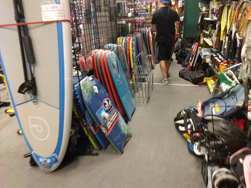 Sporting Goods Store «Play It Again Sports Sherman Oaks», reviews and photos, 5832 Sepulveda Blvd, Sherman Oaks, CA 91411, USA