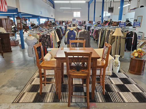 Thrift Store «St. Vincent de Paul Thrift Store», reviews and photos, 4009 S 56th St, Tacoma, WA 98409, USA