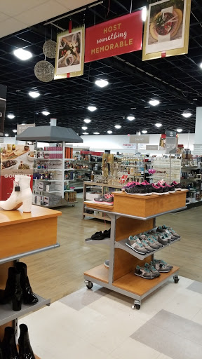 Department Store «T.J. Maxx & HomeGoods», reviews and photos, 6625 N Davis Hwy, Pensacola, FL 32504, USA