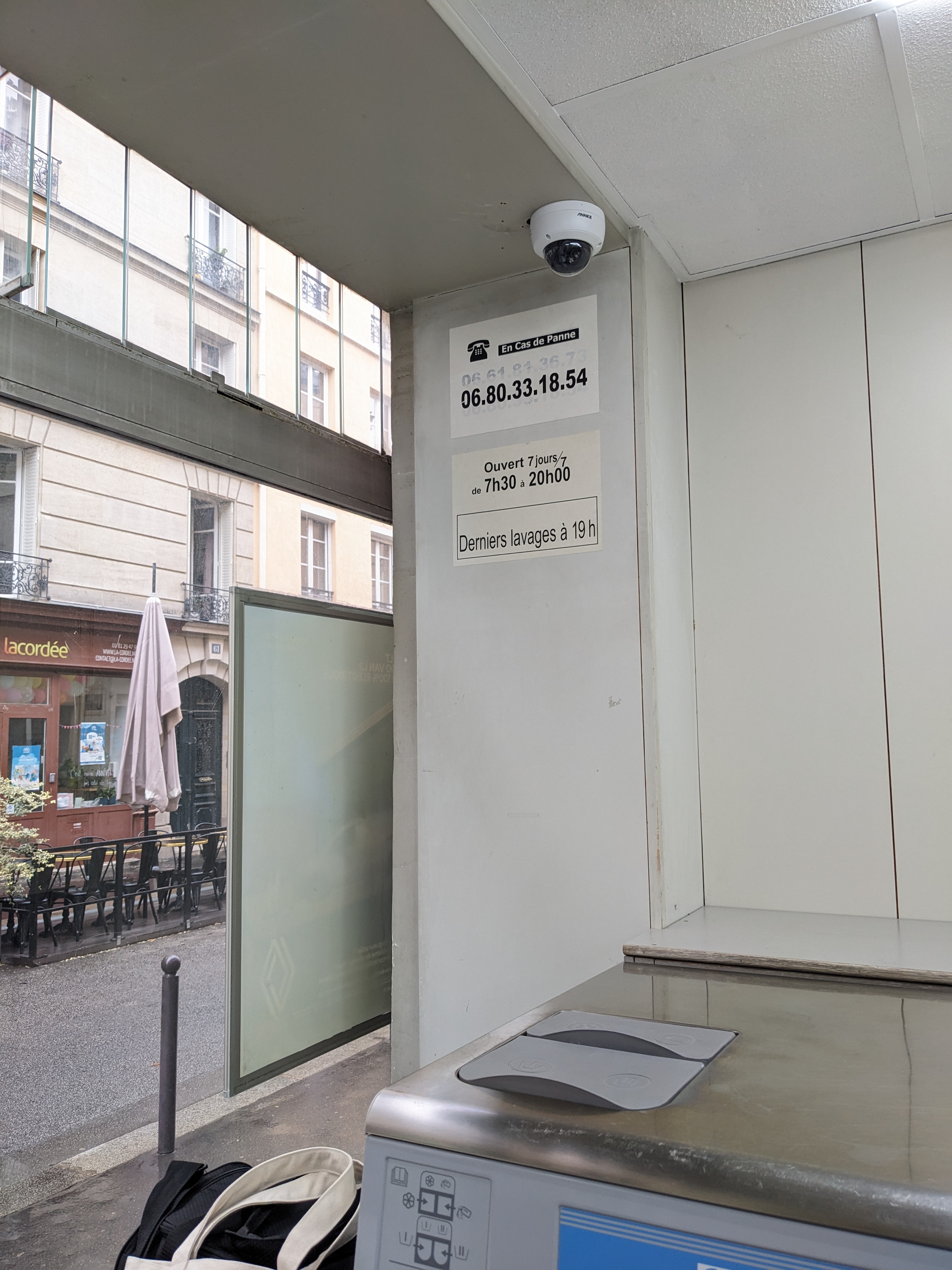 Photo n° 4 de l'avis de EUGENE. fait le 21/10/2023 à 16:13