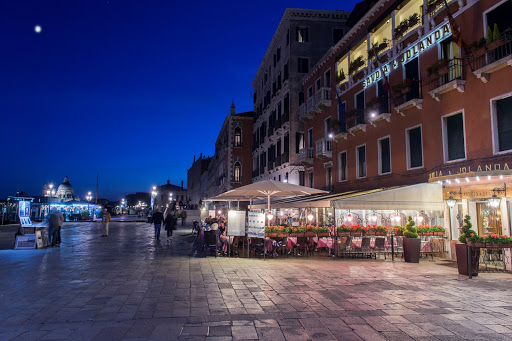 Private swimming pools in Venice