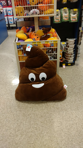 Pet Supply Store «PetSmart», reviews and photos, 1042 Fairplain Dr, Benton Harbor, MI 49022, USA