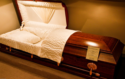 Funeral Home «Virgil T Golden Funeral Services», reviews and photos, 605 Commercial St SE, Salem, OR 97301, USA