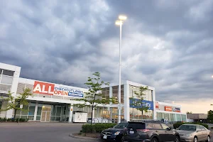 Real Canadian Superstore Taunton Road image