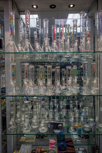 Tobacco Shop «Sky High Smoke Shop», reviews and photos, 33 W Southern Ave, Tempe, AZ 85282, USA