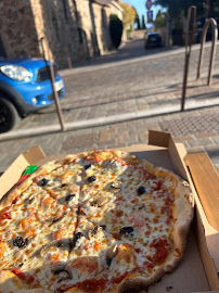 Plats et boissons du Pizzas à emporter Dolce Pizza à Mandelieu-la-Napoule - n°9