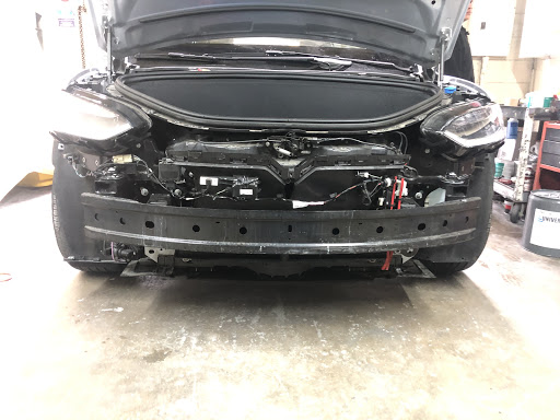 Auto Body Shop «Walnut Auto Body & Glass», reviews and photos, 3970 Valley Blvd E, Walnut, CA 91789, USA