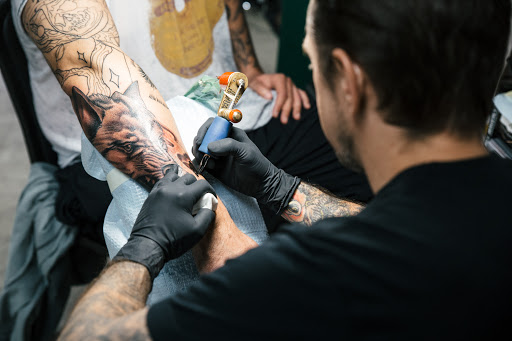 Tattoo Shop «Hellcat Tattoo», reviews and photos, 1896 Palm Beach Lakes Blvd #100, West Palm Beach, FL 33409, USA