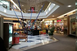 Hanes Mall image