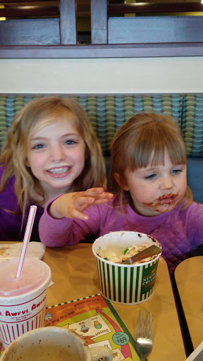 American Restaurant «Newport Creamery», reviews and photos, 1256 Warwick Ave, Warwick, RI 02888, USA