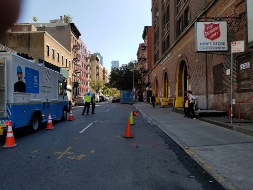 Thrift Store «The Salvation Army», reviews and photos