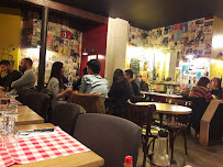 Atmosphère du Restaurant ABSINTHE CAFÉ à Paris - n°9