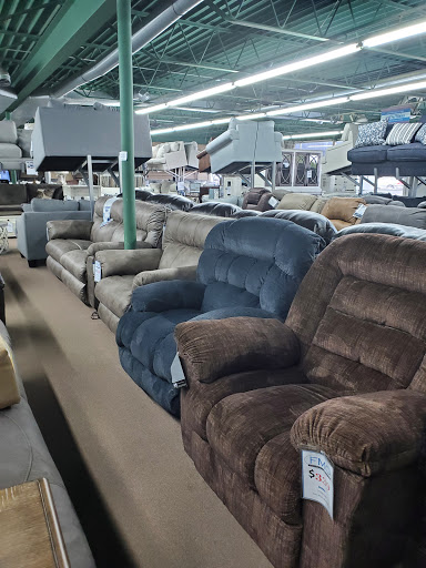 Mattress Store «Furniture & Merchandise Outlet», reviews and photos, 531 NW Broad St, Murfreesboro, TN 37130, USA