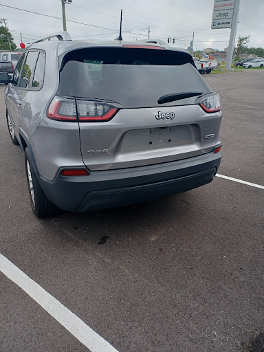 Chrysler Dealer «Chrysler of Lawrenceburg», reviews and photos, 1181 Bypass S, Lawrenceburg, KY 40342, USA