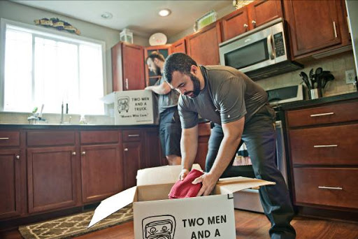 Moving and Storage Service «Two Men and a Truck», reviews and photos, 500 Freeman Ave #108, Chesapeake, VA 23324, USA