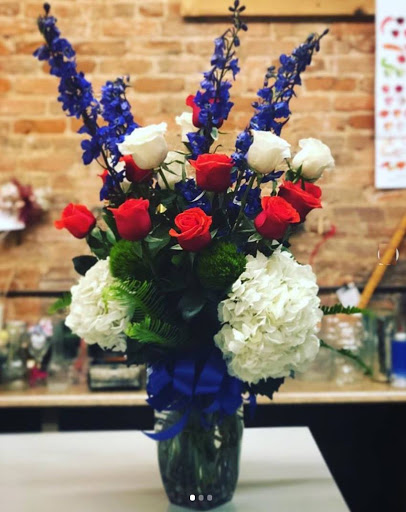 Florist «Stockbridge Florist & Gifts», reviews and photos, 118 N Berry St, Stockbridge, GA 30281, USA