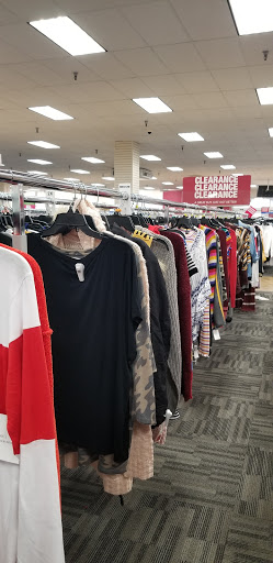 Clothing Store «Burlington Coat Factory», reviews and photos, 4701 N Harlem Ave, Harwood Heights, IL 60706, USA